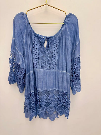 Emma - Stylish Shirt With Round Neck