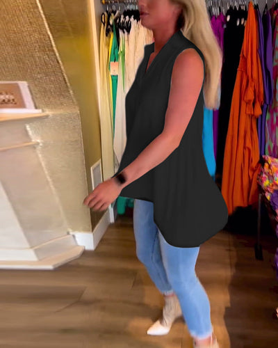 Anabella – Sleeveless Top with Ruffles and Lapels