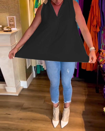 Anabella – Sleeveless Top with Ruffles and Lapels