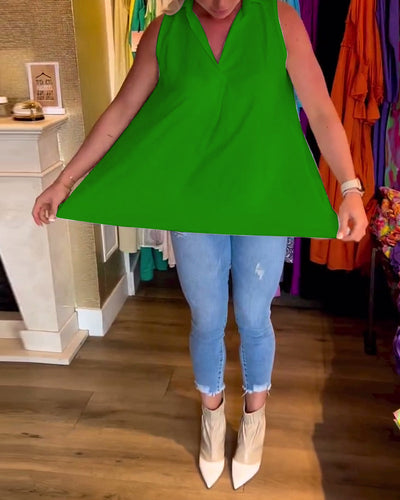 Anabella – Sleeveless Top with Ruffles and Lapels
