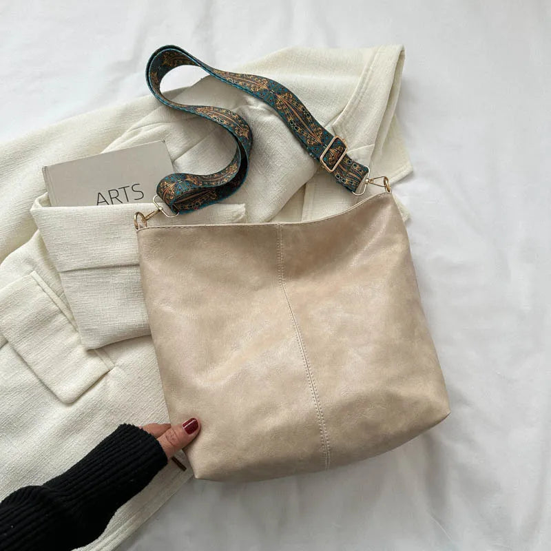 Chelsey | Vintage Charm Leather Shoulder Bag